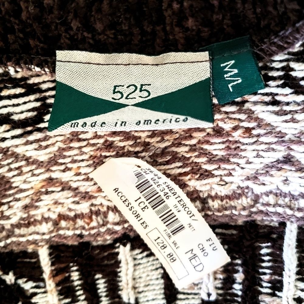525 Brown & Cream Winter Turtleneck Sweater - Picture 6 of 6